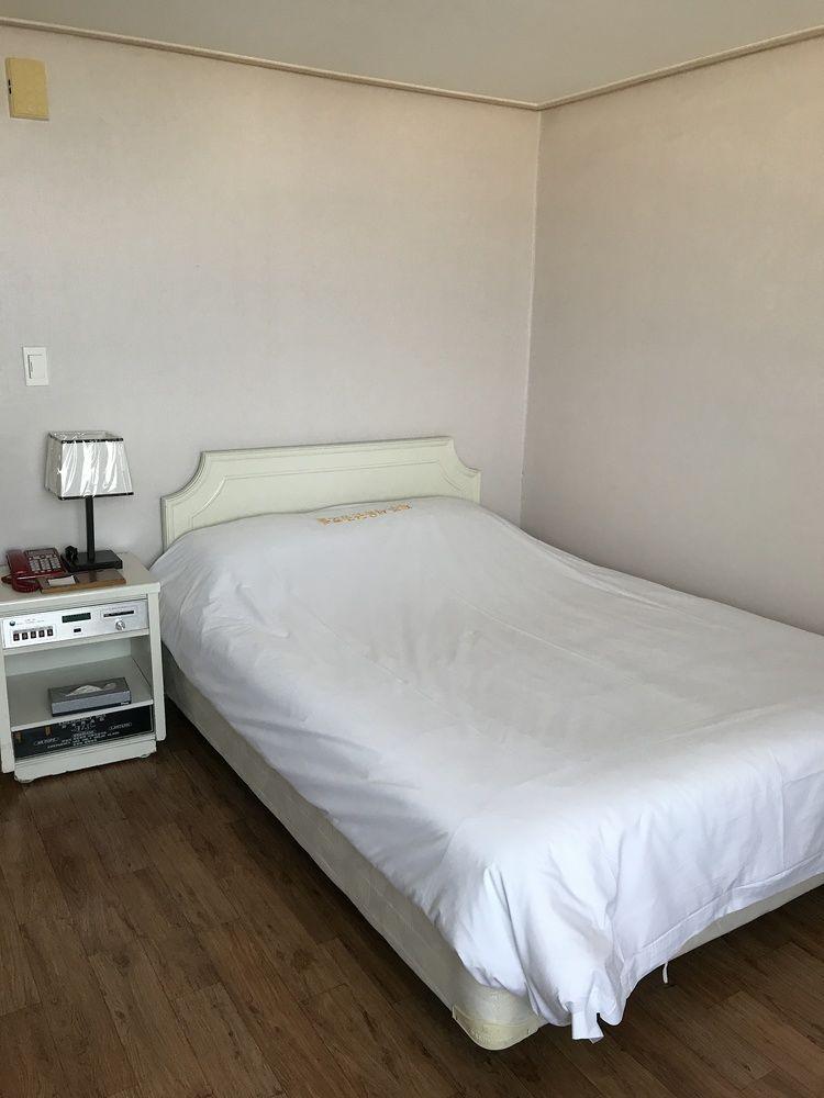 Seoul Tourist Hotel Jeju Exterior photo